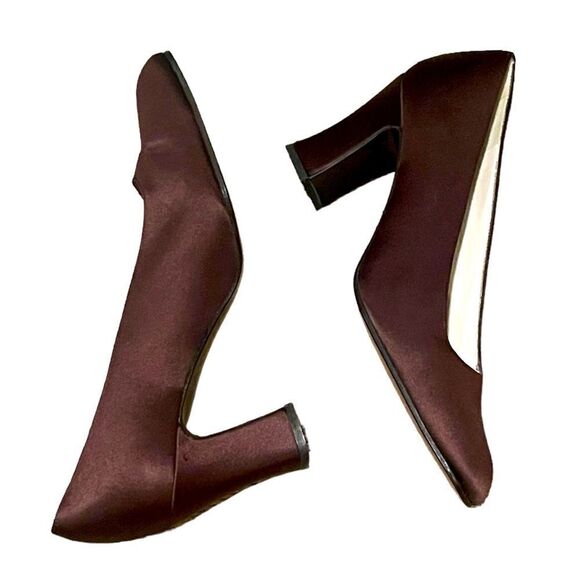Stuart Weitzman Chocolate Brown Satin Classic Square Toe Heels Shoes Size 6.5 - Picture 4 of 10